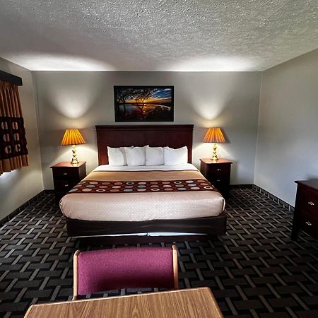 Sky Lodge Inn&Suites - Delavan Eksteriør bilde