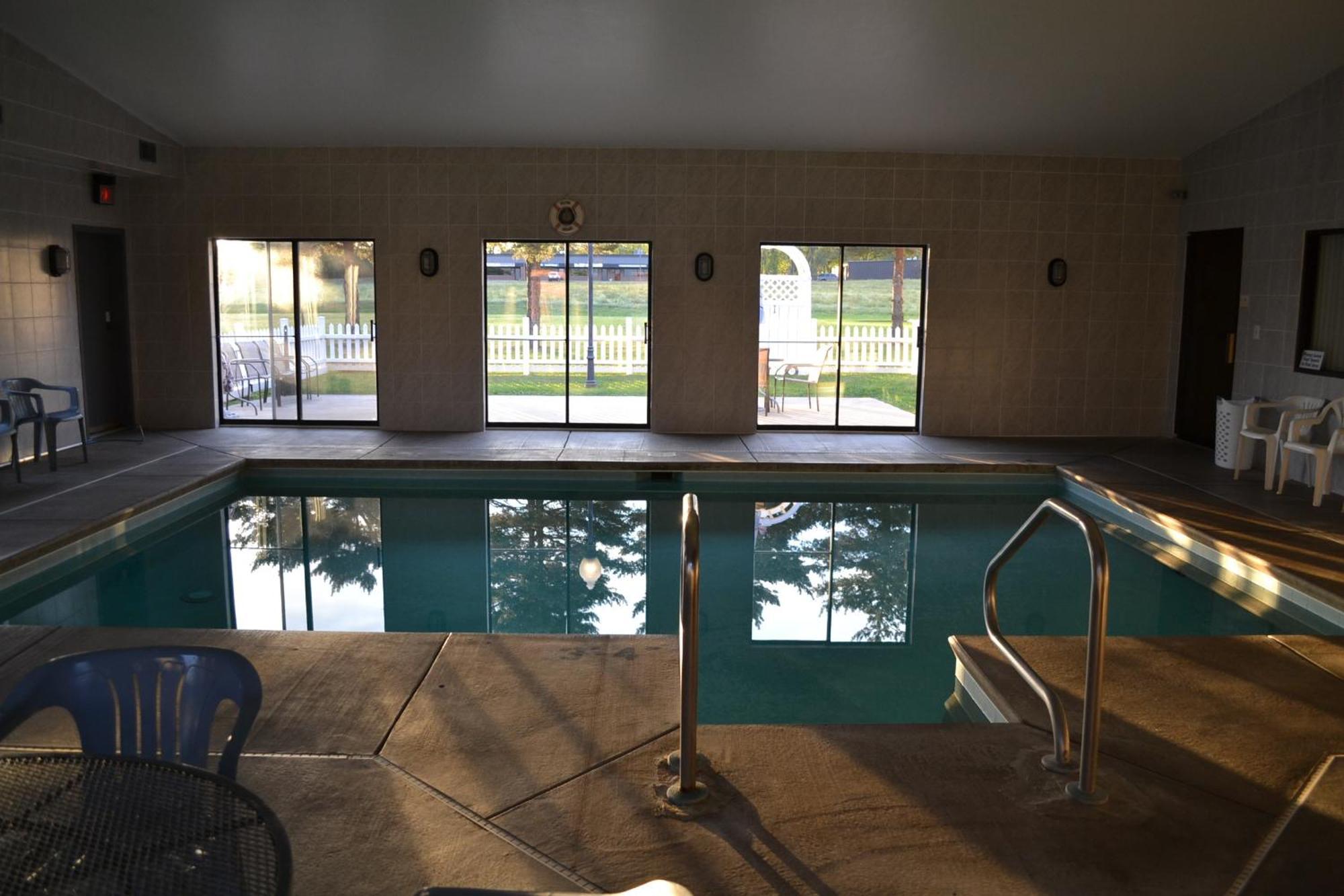 Sky Lodge Inn&Suites - Delavan Eksteriør bilde
