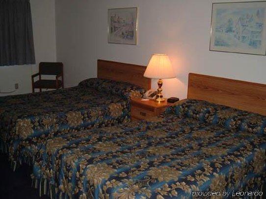 Sky Lodge Inn&Suites - Delavan Rom bilde